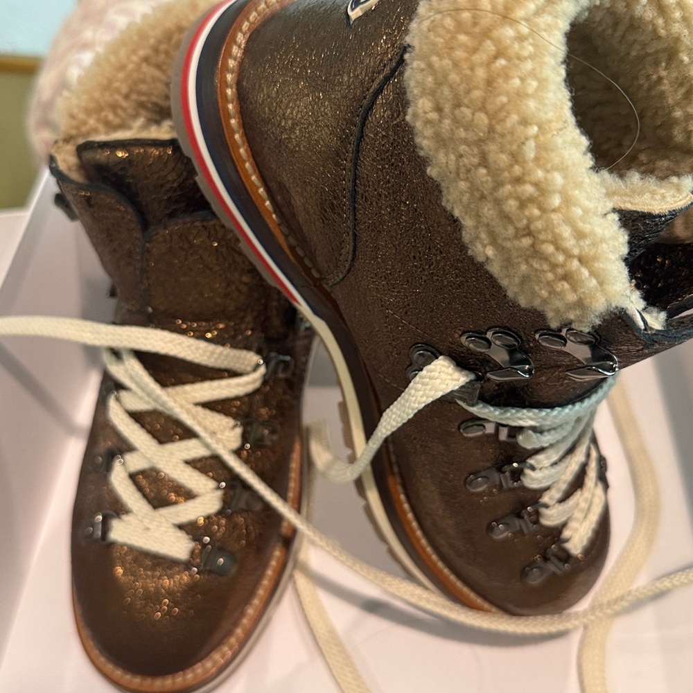Moncler Blanche Scarpa booties RARE/Retired